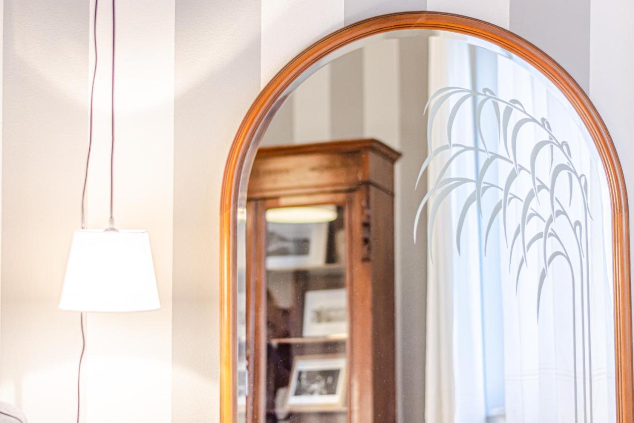 Frank'S And Art Love Apartments Livorno Ngoại thất bức ảnh