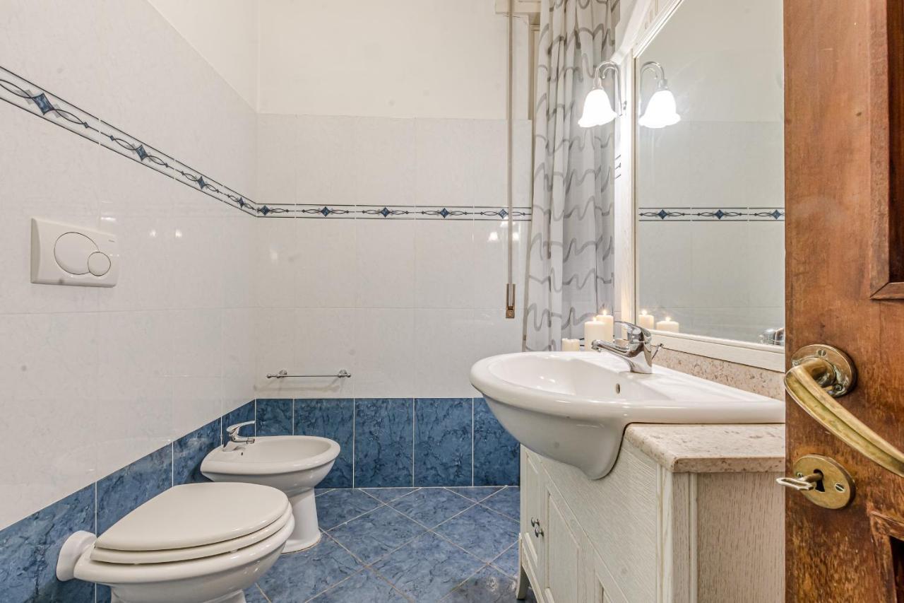 Frank'S And Art Love Apartments Livorno Ngoại thất bức ảnh