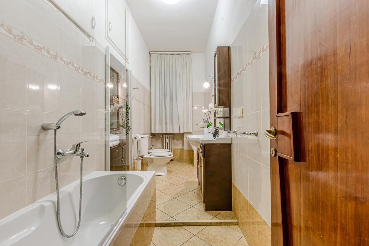 Frank'S And Art Love Apartments Livorno Ngoại thất bức ảnh